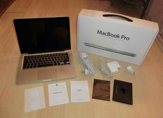 Apple Macbook Pro 15.3